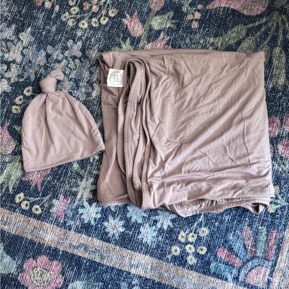 Lou Lou and Company Neutral Swaddle and Top Knot Hat